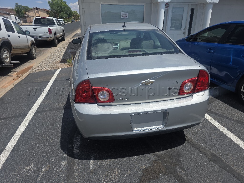 2008 Chevrolet Malibu with title - photo 3