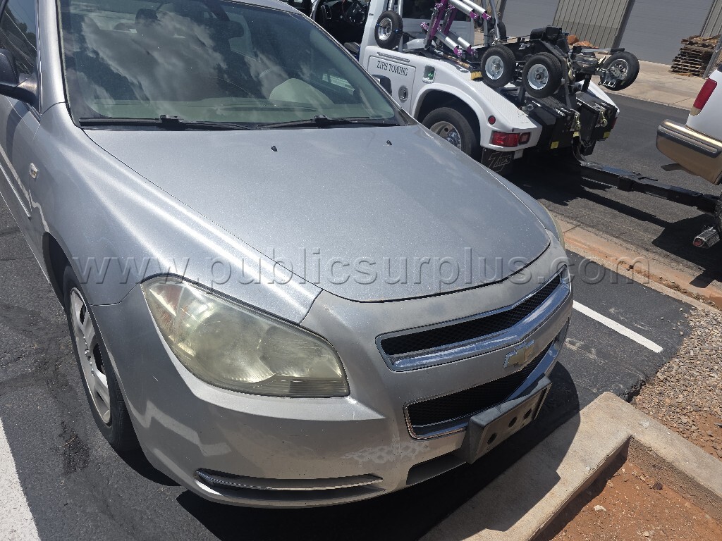 2008 Chevrolet Malibu with title - photo 4