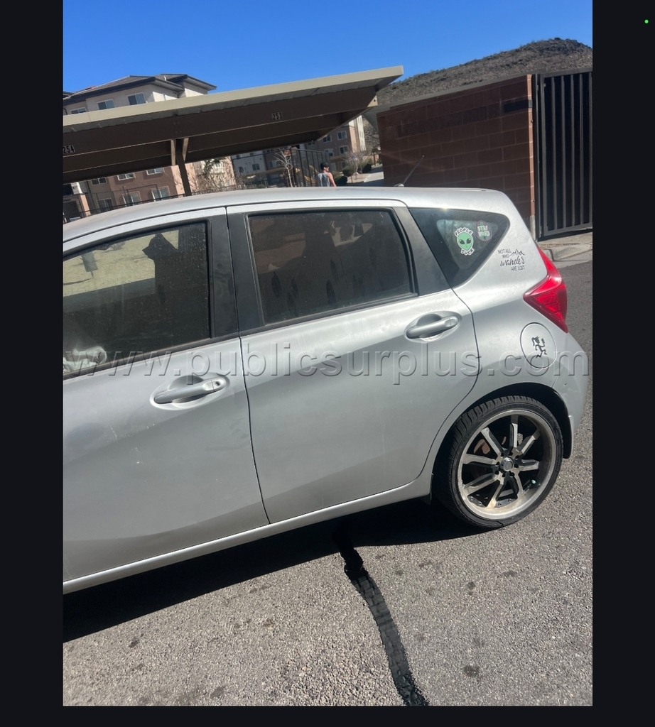 2015 Nissan Versa - photo 4