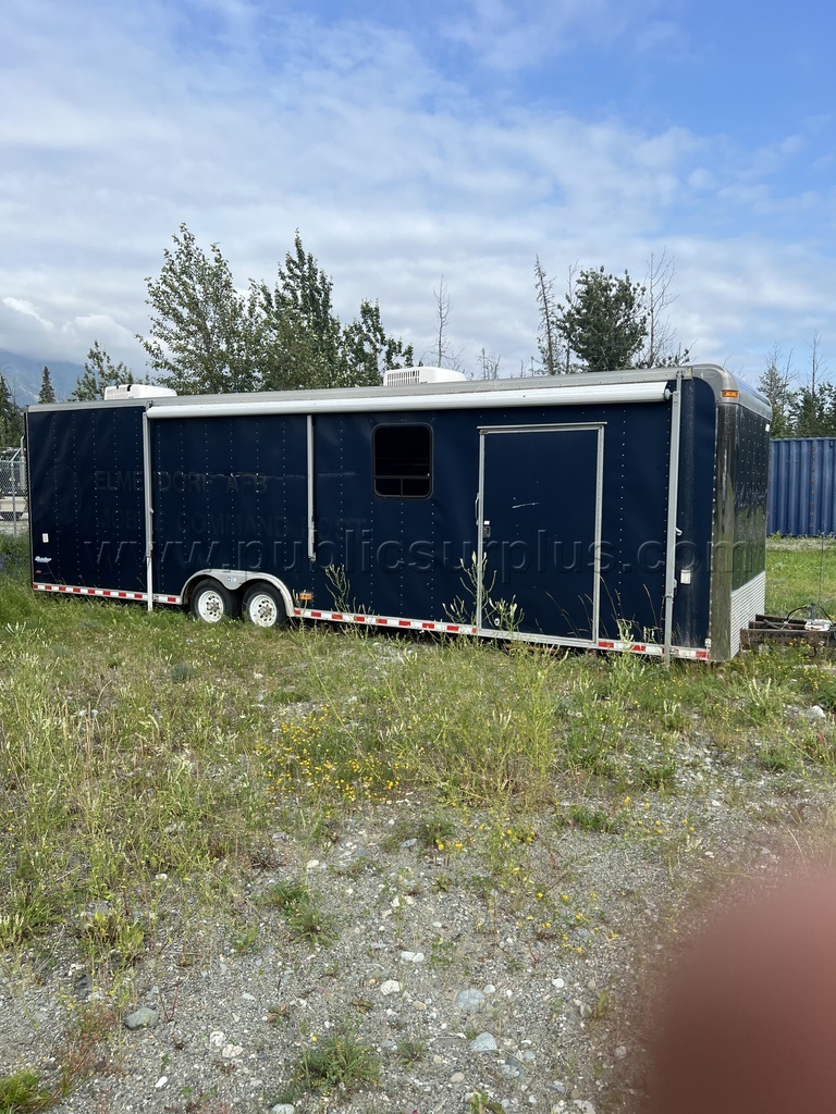 Enclosed Trailer - photo 2