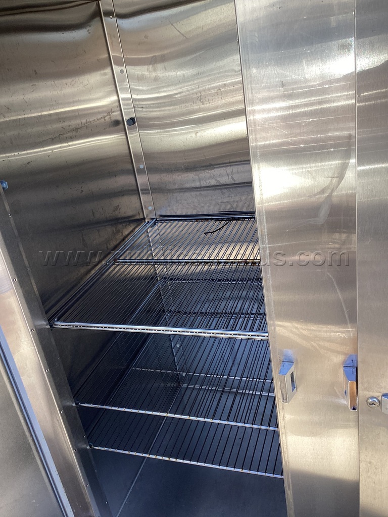 COMMERCIAL REFRIGERATOR - photo 3