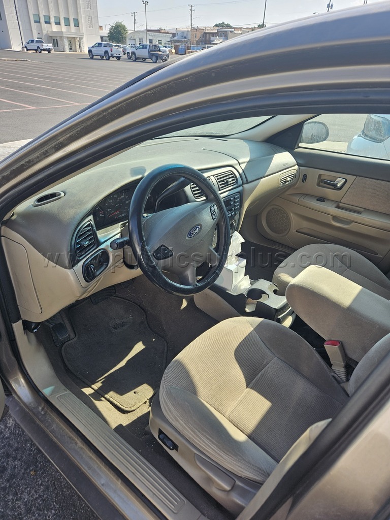 2002 Ford Taurus - photo 5