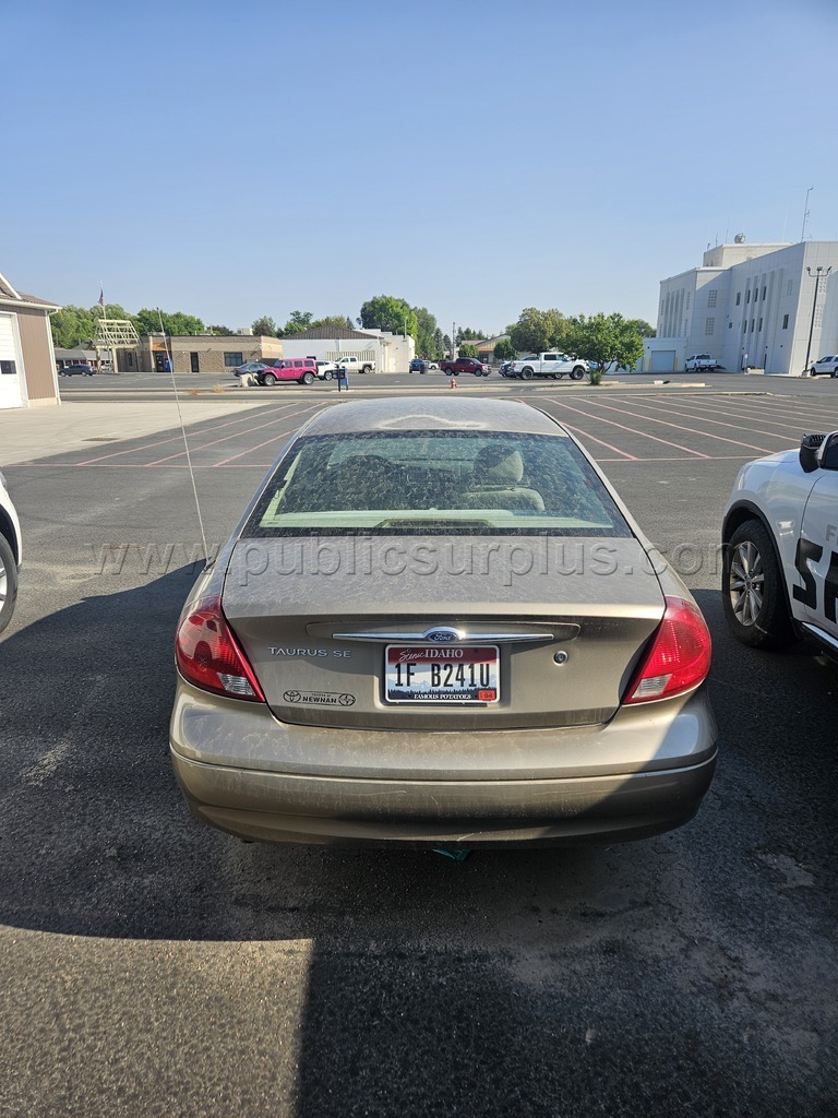 2002 Ford Taurus - photo 3