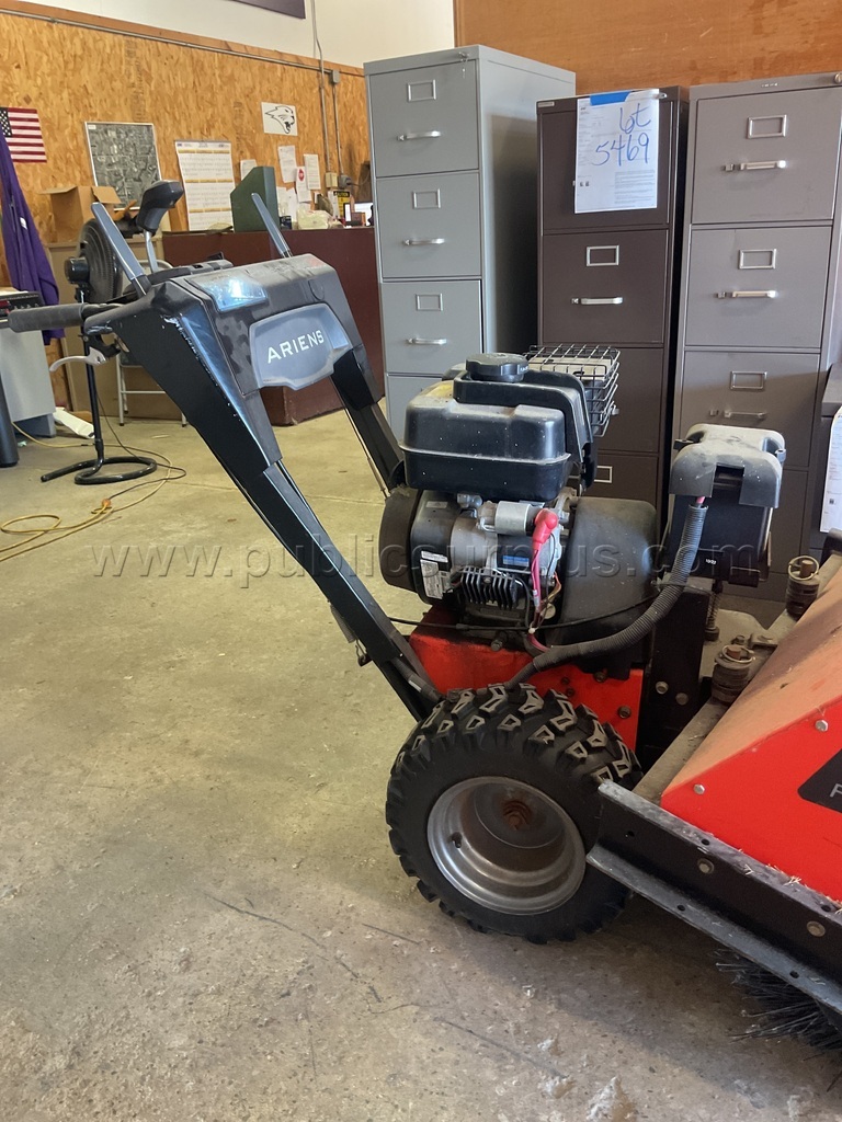 Ariens Power Brush 36 Lot # 5476 - photo 3