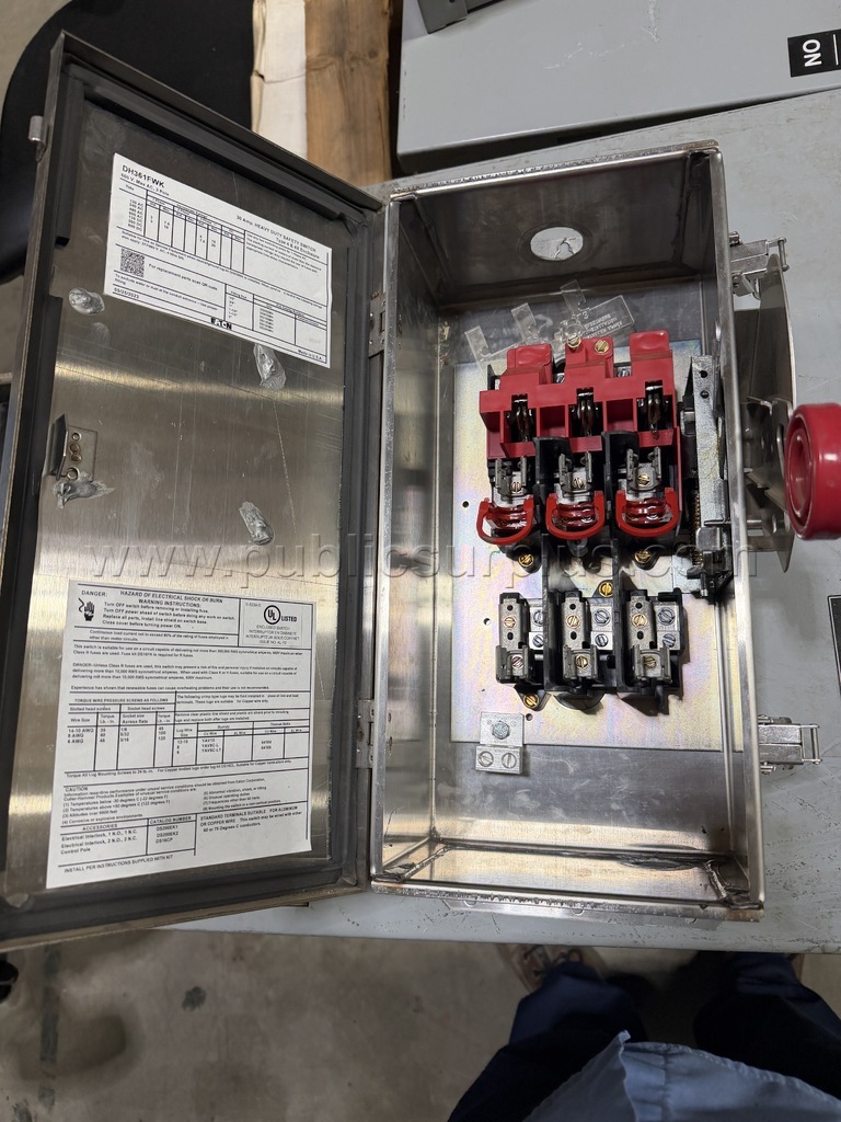 2 - Eaton stainless steel electrical disconnects - photo 4