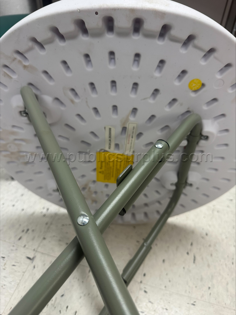 lot of 5 cocktail tables, plastic lightweight!  Used! - photo 2