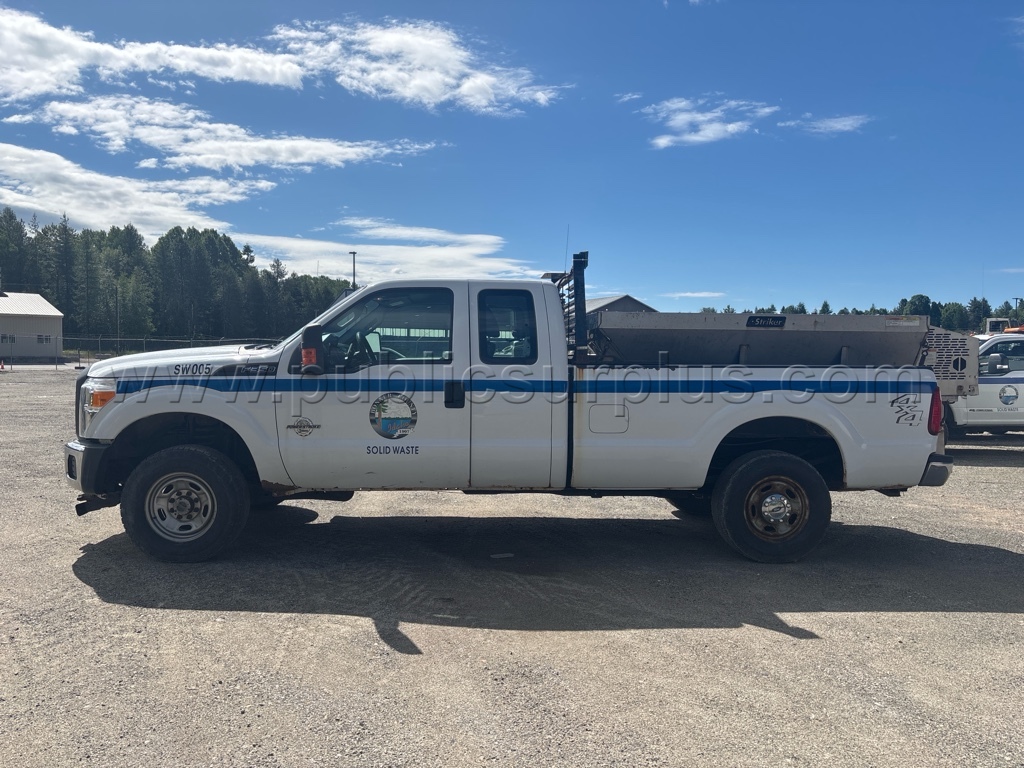 2016 Ford F350 - photo 2
