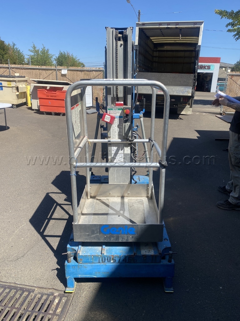 Genie IWP-25S Lift 25 foot - photo 2