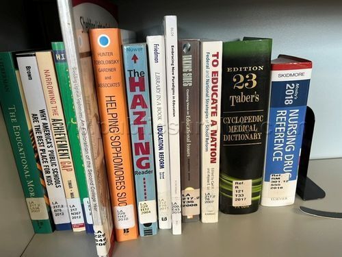 103 Books (224890 TM) - photo 3
