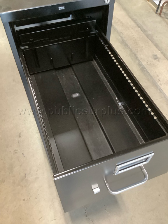 8057 - File Cabinet - photo 3
