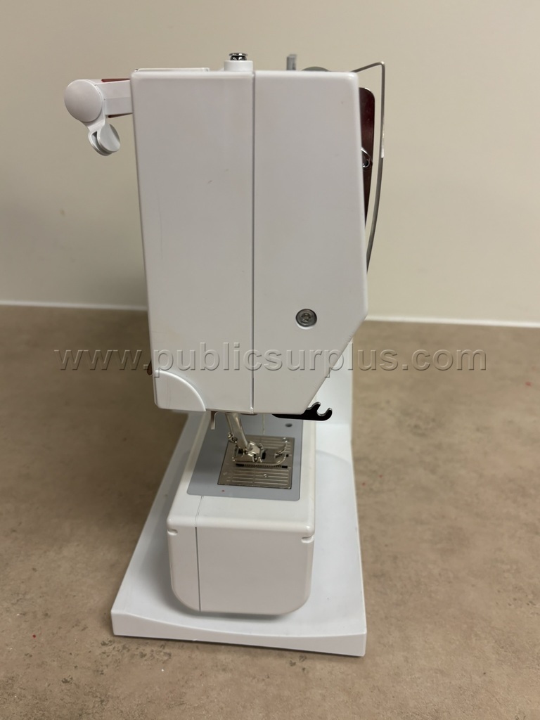 Bernina Sewing Machine - photo 5