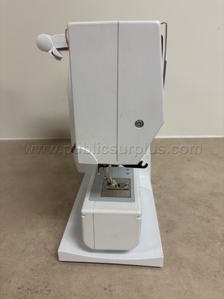Bernina Sewing Machine - photo 5