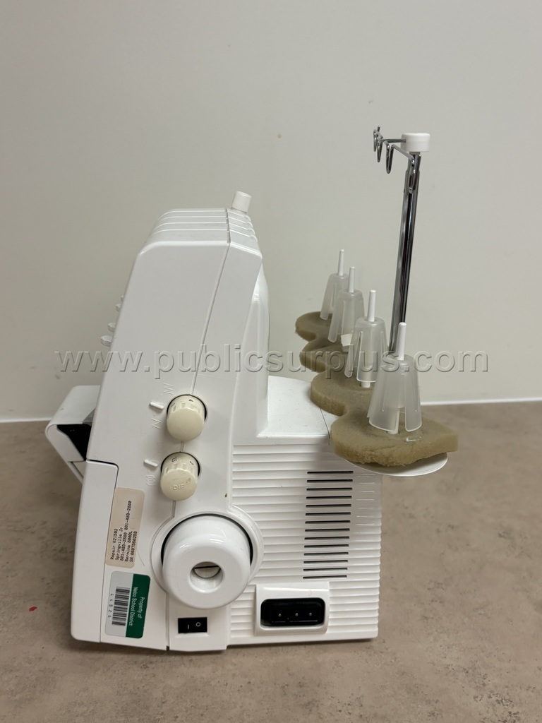 Bernina Serger - photo 3