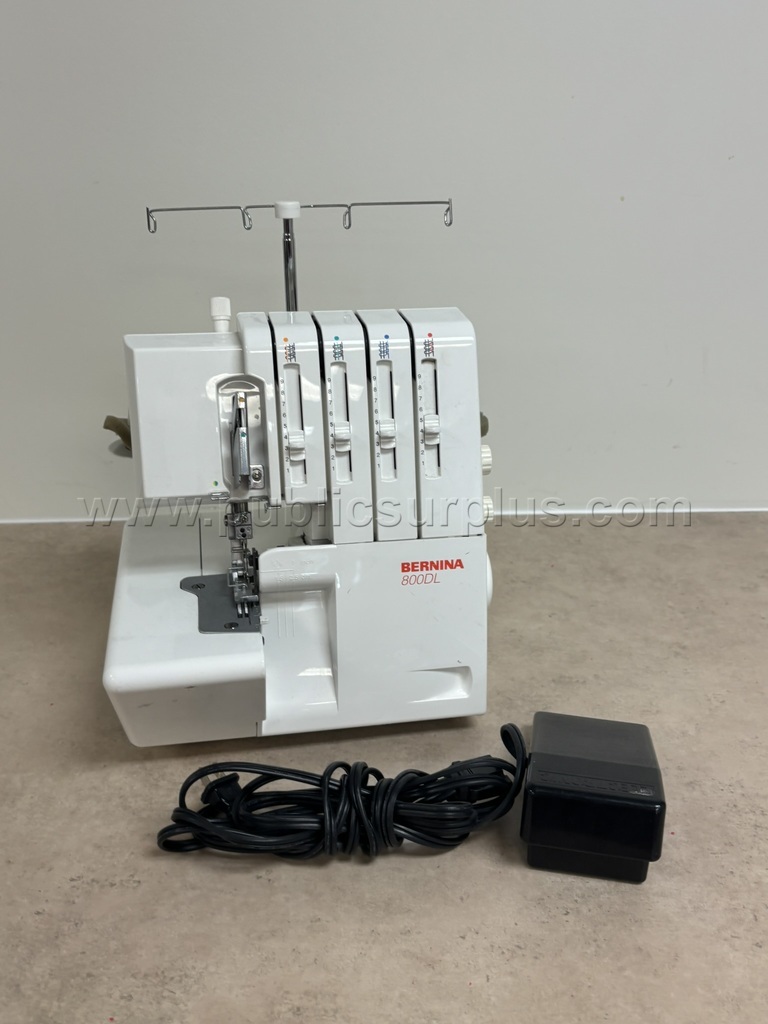 Bernina Serger - photo 2