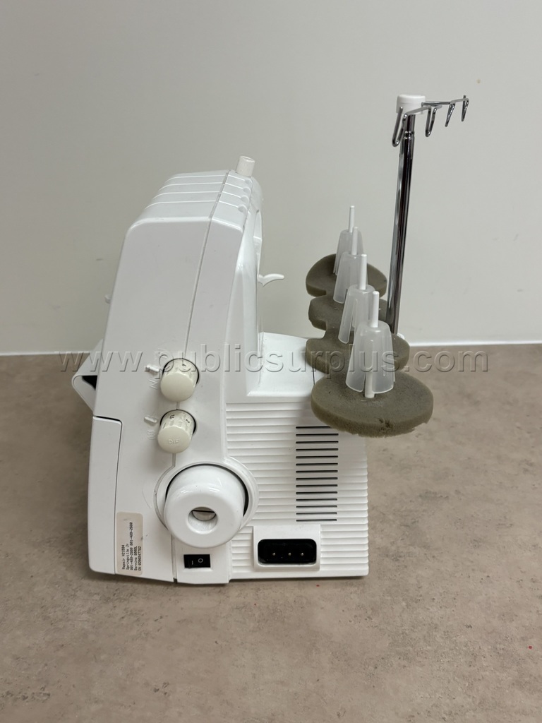Bernina Serger - photo 3