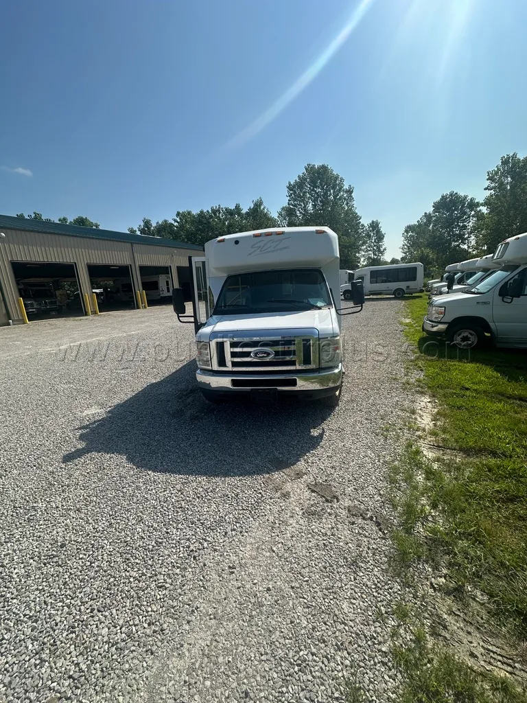 2008 Ford E-450 - 314 - photo 2