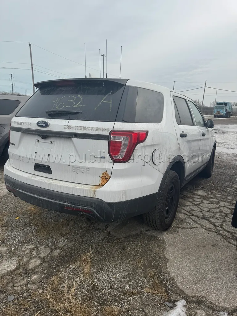 2017 FORD EXPLORER - photo 4