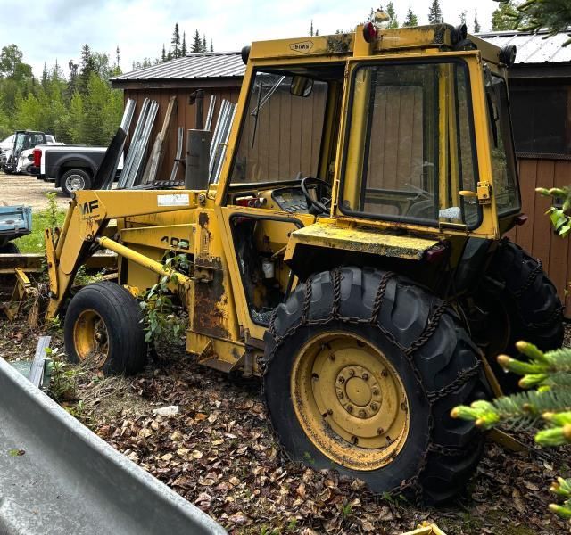 #1 Front-end Loader (Located in Woodlands County)