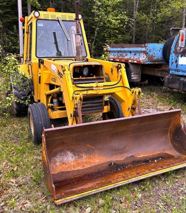 #2 Front-end Loader (Located in Woodlands County)