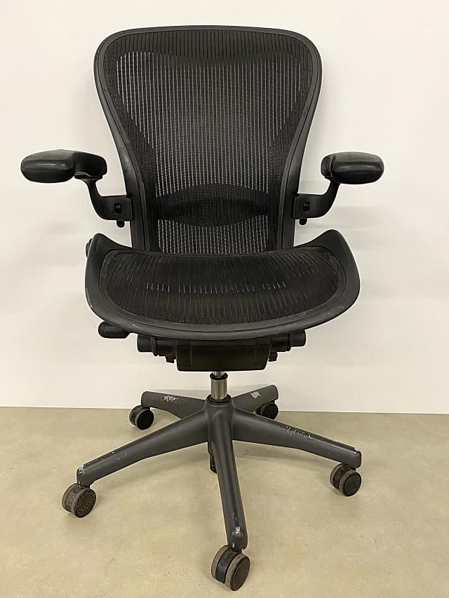 Task Chair
