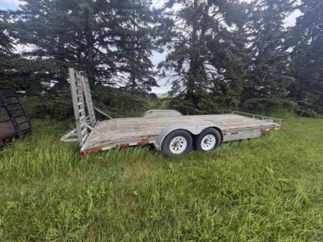 Road blazer Trailer (Located in Lacombe) - photo 1