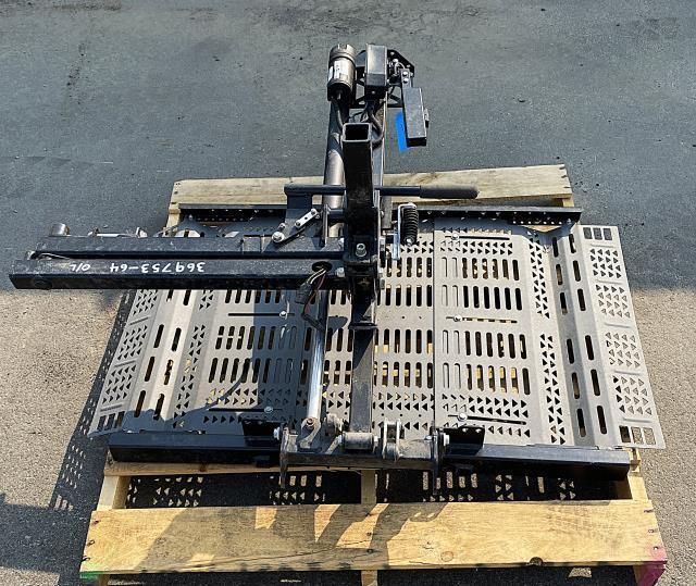 Out-Sider Vehicle Lift