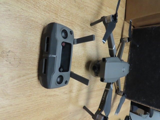 DJI Mavic 2 Zoom Drone/Remote(S) - photo 1