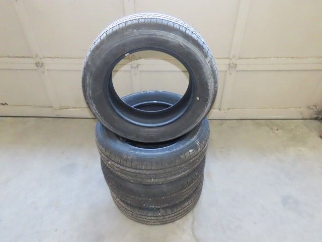 Set Of 4 Yokohama 225/60R17 Tires M+S (P) - photo 1
