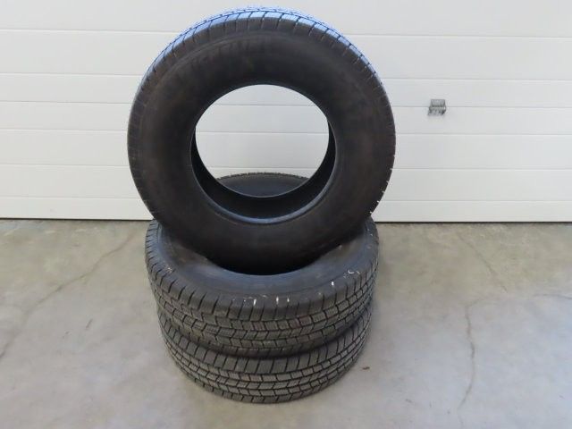 Set Of 3 Michelin LT245/75R17 Tires M+S (P) - photo 1