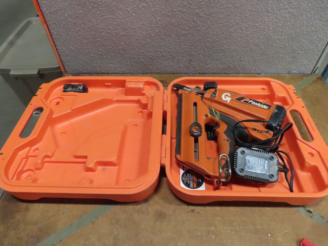 Paslode IM325XP Cordless 30� Framing Nailer (V) - photo 1