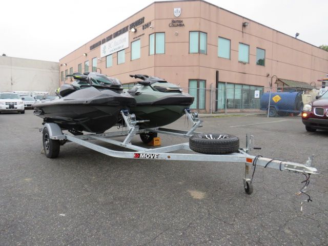 2023 Karavan PWC Trailer & 2 Sea-Doos VIN:5KTWS1718PF519873 (S) - photo 1