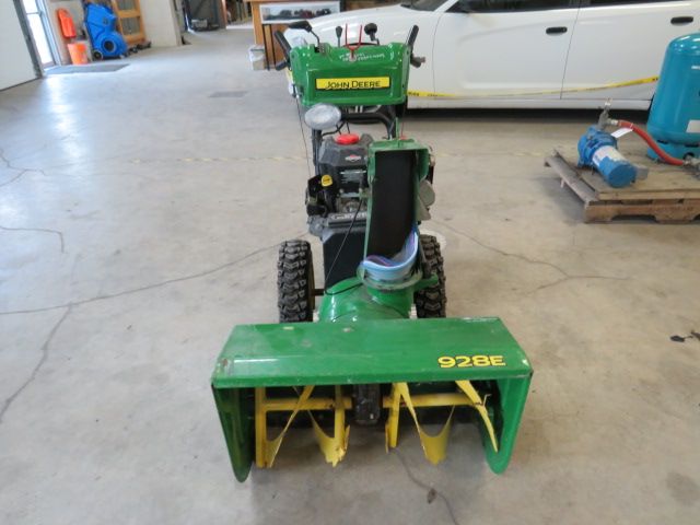 John Deere Snow Blower (P)