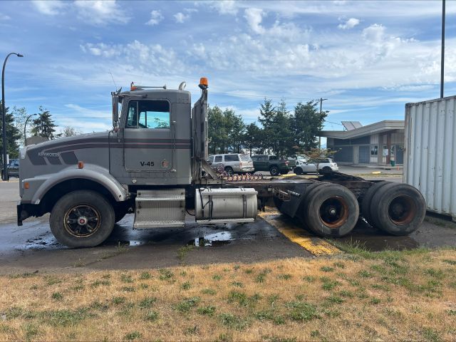 1992 Kenworth Tractor VIN:2XKDD69X8NM928923 #W-45 (OFF)