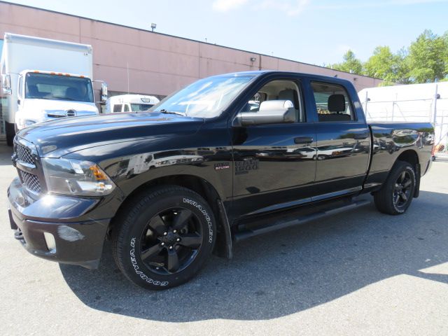 2023 Dodge Ram 1500 Crew Cab 4x4 VIN:1C6RR7TT0PS597314 (S)