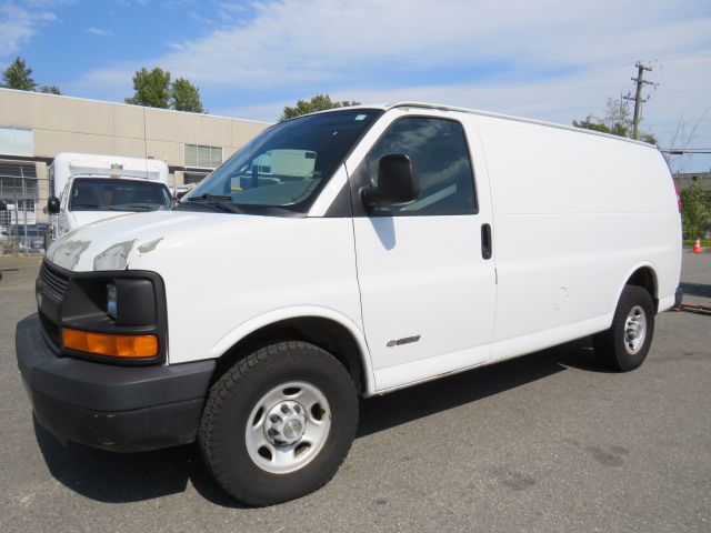 2006 Chevrolet Express 2500 Van VIN:1GCGG25V461108196 *No Keys*