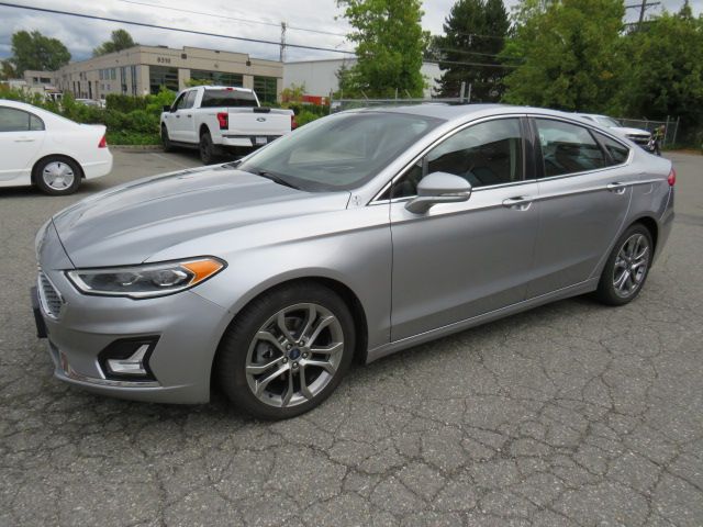 2020 Ford Fusion Titanium Hybrid VIN:3FA6P0RUXLR129711 (S)