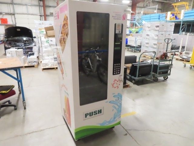 Westshore Industries VCM-3000 Vending Machine (V)