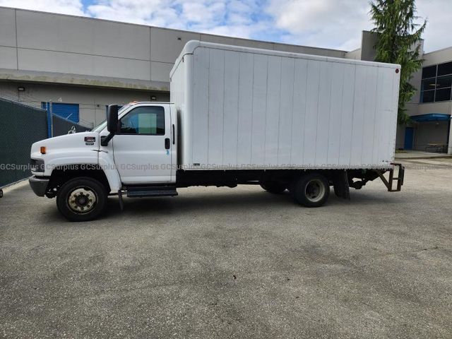 2009 GMC C4500 Van