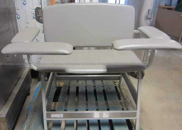 Double Phlebotomy Chair