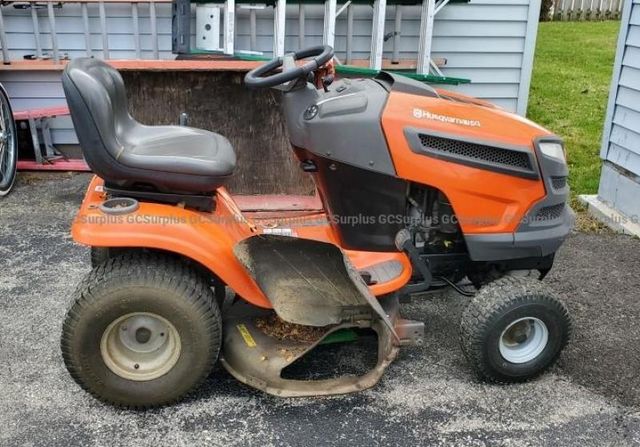 Husqvarna YTH2042 Riding Lawnmower - Sold for Parts
