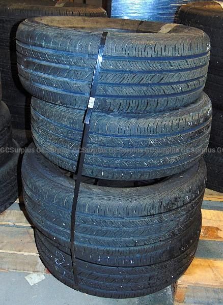 Set of 4 Continental ContiProContact Tires - photo 1