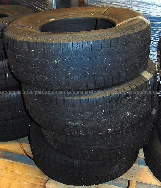 Set of 4 Michelin Latitude X-ice Tires - photo 1