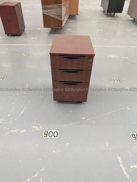 Pedestal On Castors - photo 1