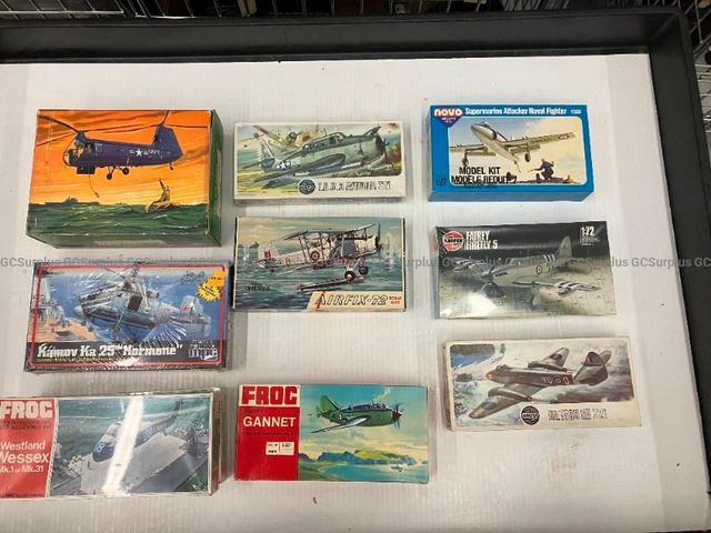 Vintage Model Aviation Kits - photo 1