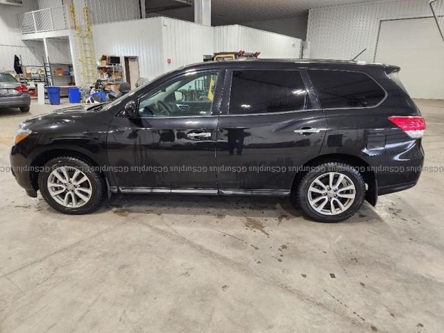 2016 Nissan Pathfinder S 2WD