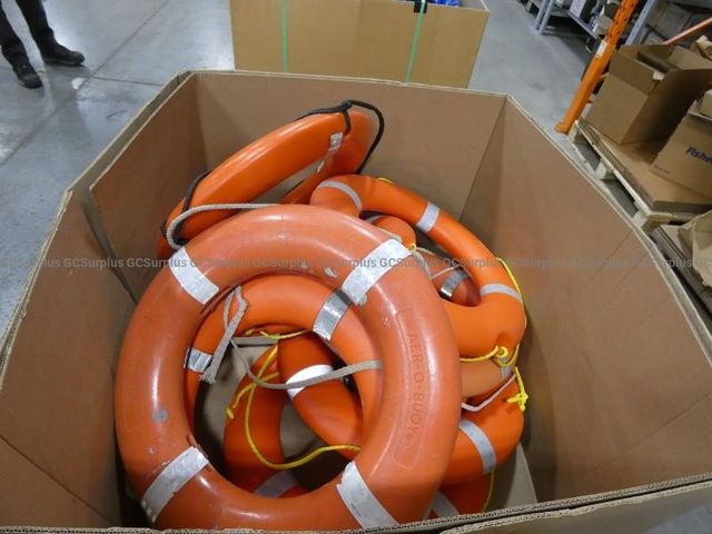 8 Lifebuoys