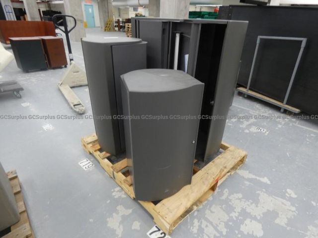 Overhead Bins - photo 1