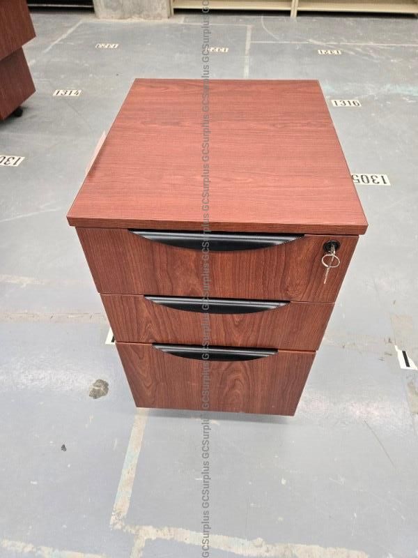 Pedestal - photo 1
