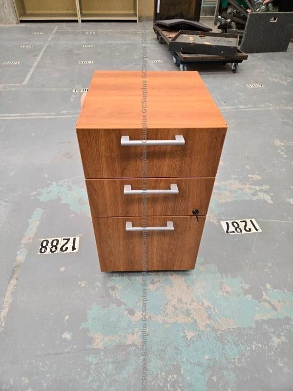 Pedestal - photo 1