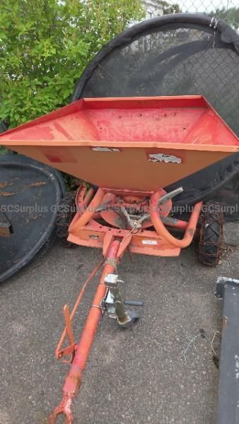 Lely P-Series Tow-Behind Spreader
